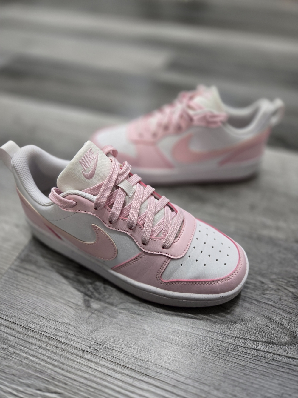 Nike Court Borough Low 2 SE sneakers in the White and Pink Foam colorway Size 5y